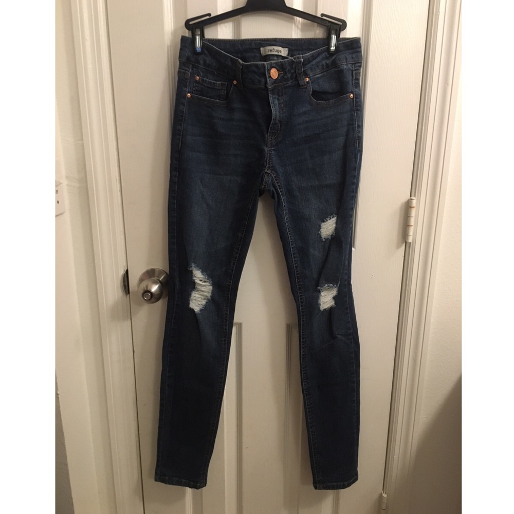 👖2/$20NWOT Refuge jeans